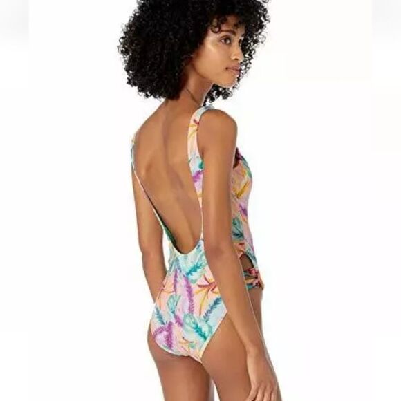NWT Bar 3 Women's Copcabana Printed Twist Front One Piece Swimsuit - Picture 5 of 14